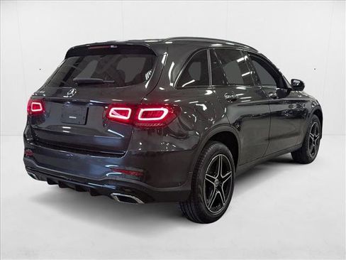 Used 2022 Mercedes-Benz GLC 300 image 5