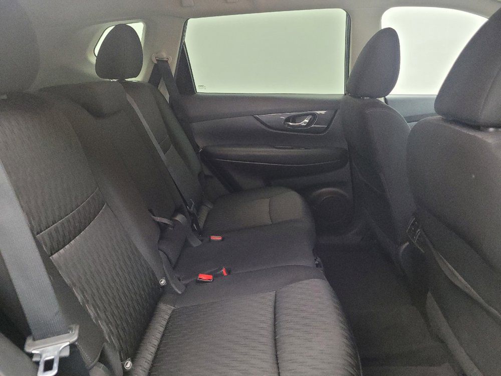Used 2018 Nissan Rogue SV FWD image 19
