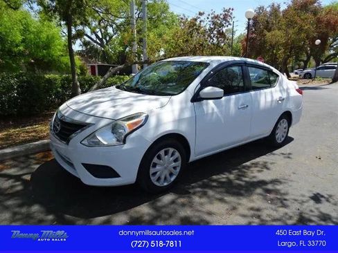 Used 2018 Nissan Versa SV image 1