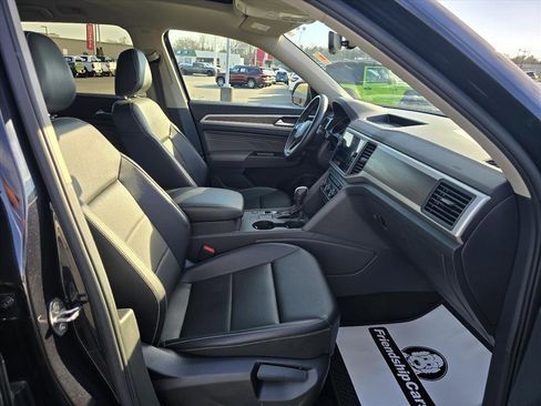 Used 2021 Volkswagen Atlas SE w/ Panoramic Sunroof Package image 16