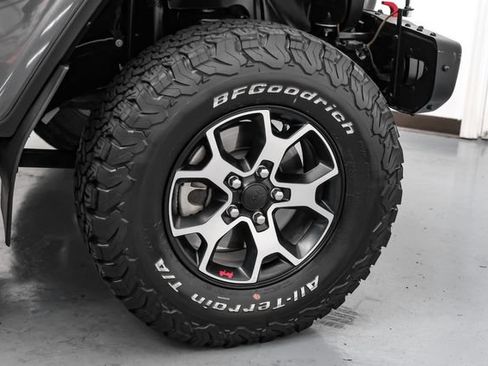 Used 2021 Jeep Wrangler Rubicon AWD/4WD image 40