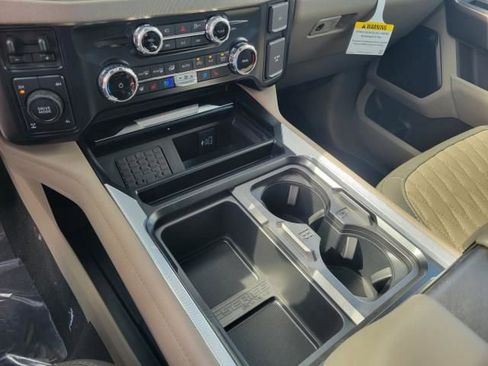 New 2025 Ford F350 Platinum w/ Platinum Plus Package image 40