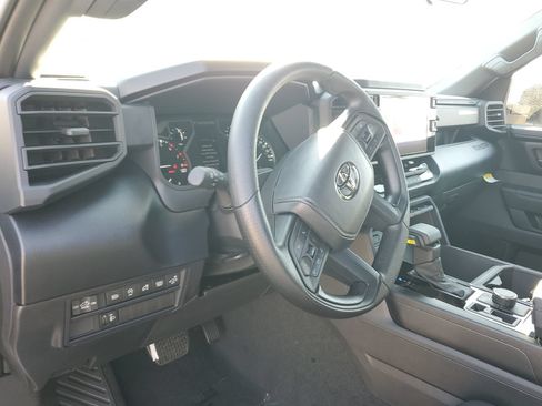 New 2026 Toyota Tundra SR5 AWD/4WD image 18