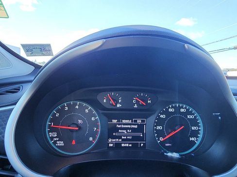 Used 2023 Chevrolet Malibu LT image 16