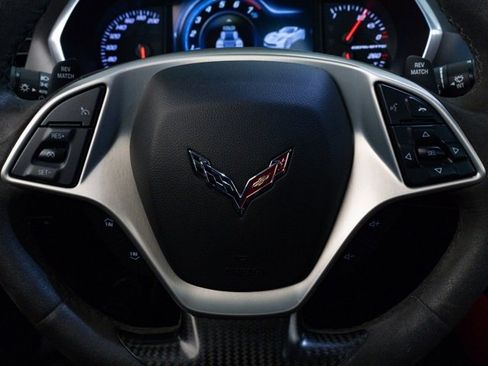 Used 2018 Chevrolet Corvette Grand Sport image 11