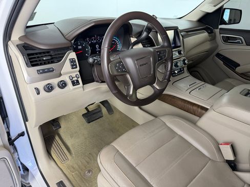Used 2018 GMC Yukon Denali w/ Denali Ultimate Package AWD/4WD image 4