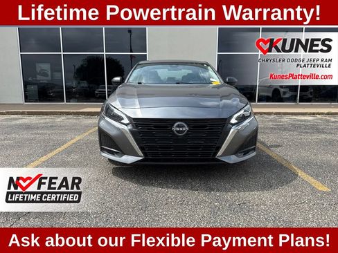 Used 2025 Nissan Altima 2.5 SV FWD image 4