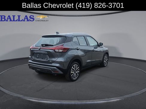 Used 2024 Nissan Kicks SV image 8