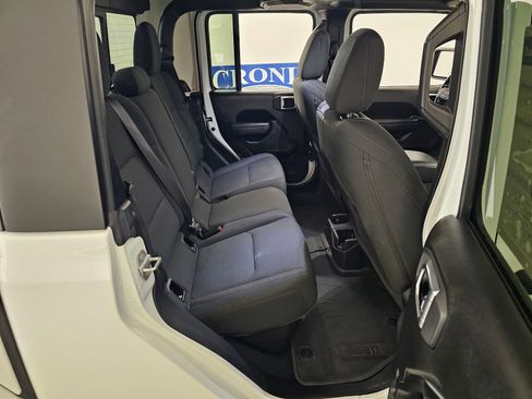 Used 2022 Jeep Gladiator Sport AWD/4WD image 33
