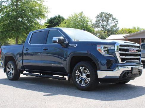 Used 2021 GMC Sierra 1500 SLE w/ X31 Off-Road Package image 3