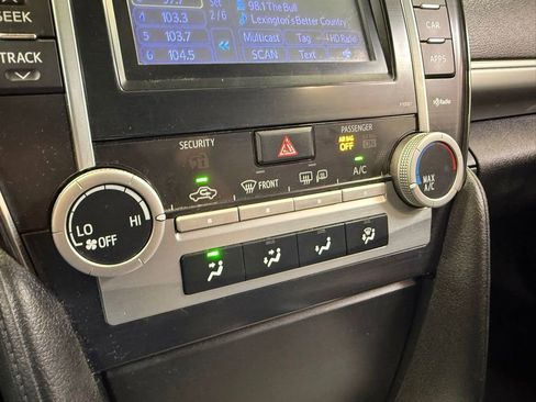Used 2012 Toyota Camry SE image 14