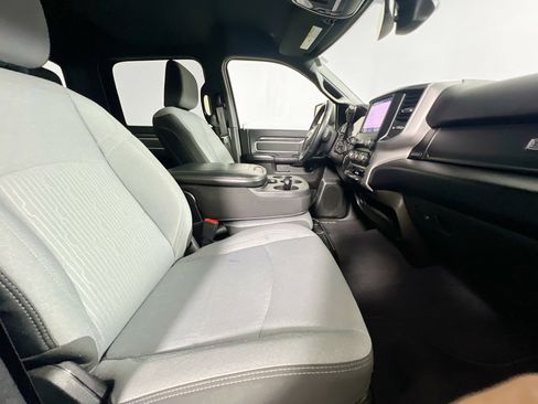 Used 2024 RAM 2500 Big Horn AWD/4WD image 31