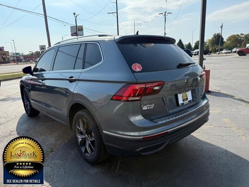 Used 2022 Volkswagen Tiguan SE w/ Panoramic Sunroof Package image 6