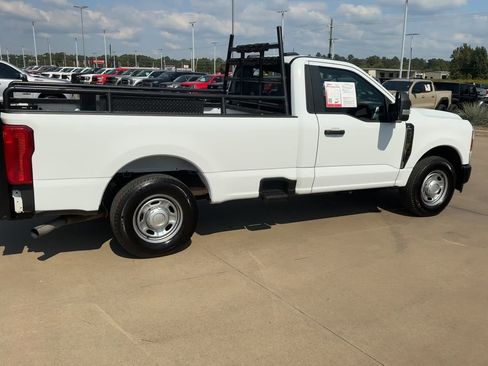 Used 2024 Ford F250 XL image 9