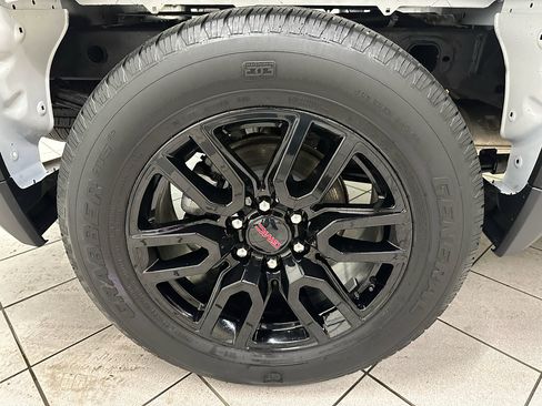 Certified 2023 GMC Sierra 1500 Pro w/ Graphite Edition AWD/4WD image 18