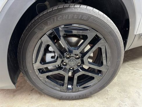 Used 2025 Kia Telluride SX X-Line image 30