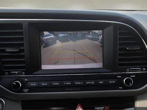 Used 2018 Hyundai Elantra Value Edition FWD image 30