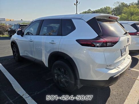 Certified 2026 Nissan Rogue SV w/ Cold Weather Package FWD image 5