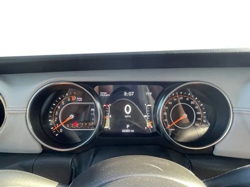 Used 2022 Jeep Gladiator High Altitude AWD/4WD image 23