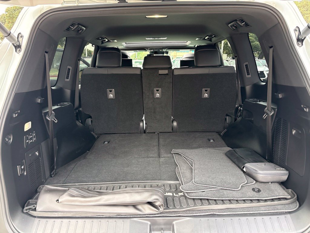 Used 2023 Lexus LX 600 4WD w/ Accessory Package (Z1) image 17