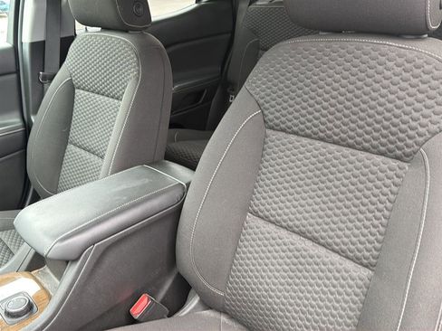 Used 2018 GMC Acadia SLE w/ Driver Alert Package I image 4