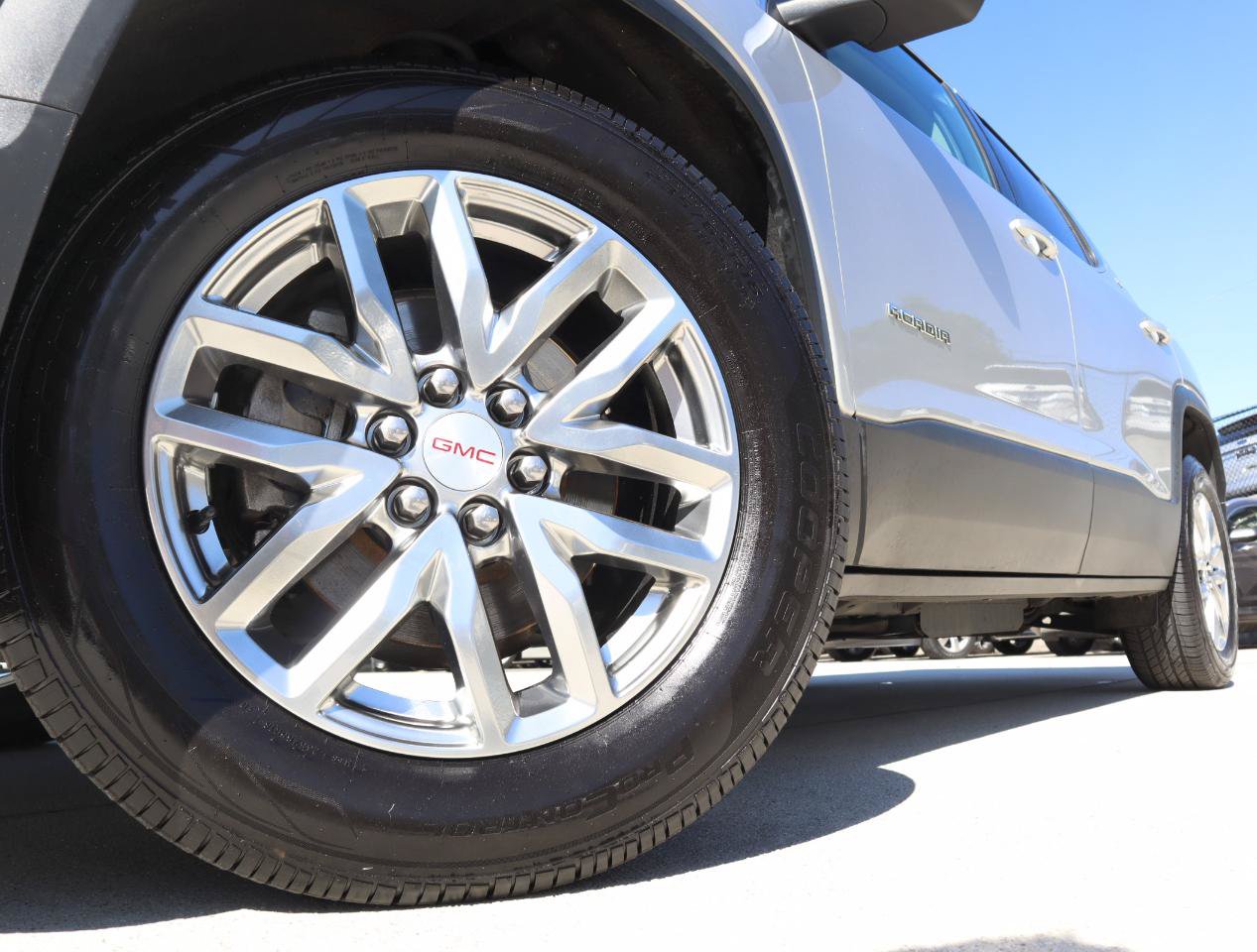 Used 2019 GMC Acadia SLT FWD image 26