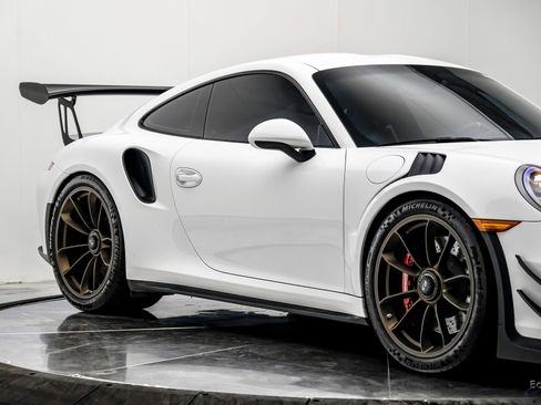 Used 2016 Porsche 911 GT3 RS image 34