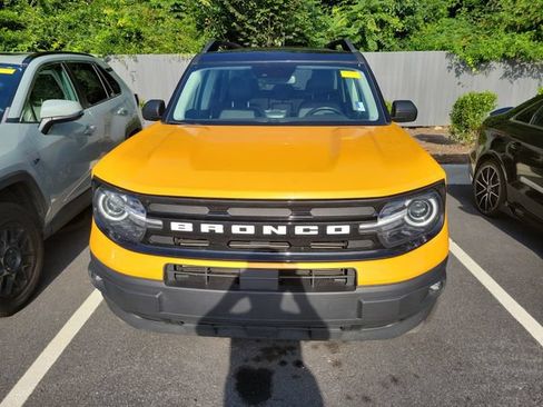 Used 2022 Ford Bronco Sport Outer Banks w/ Tech Package AWD/4WD image 2