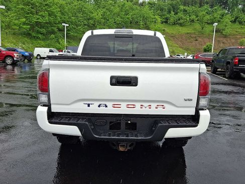 Used 2023 Toyota Tacoma TRD Sport AWD/4WD image 5