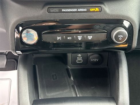 Used 2024 Ford Escape SE w/ PHEV Premium Package image 24