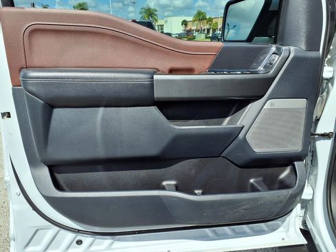 Used 2022 Ford F150 Lariat w/ Equipment Group 502A High image 23