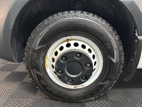 Used 2019 Freightliner Sprinter 144 image 32