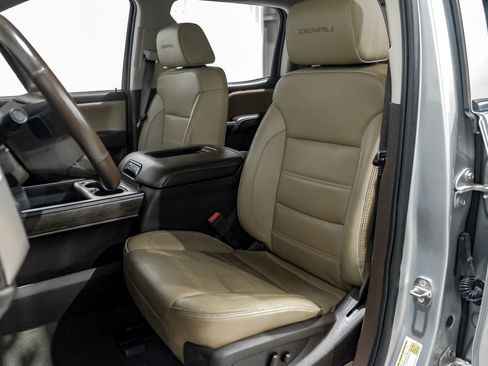 Used 2017 GMC Sierra 2500 Denali w/ Duramax Plus Package image 28