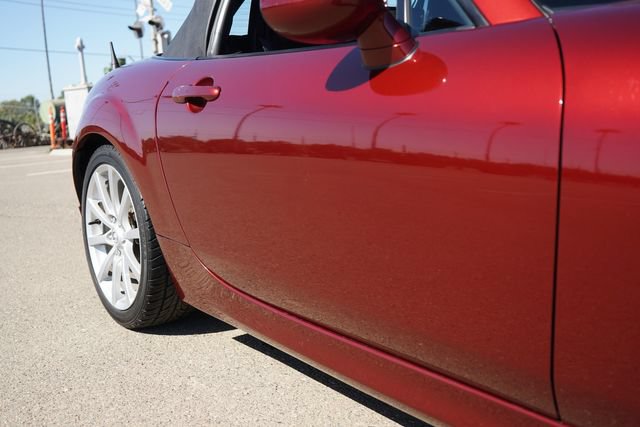 Used 2006 MAZDA MX-5 Miata Sport w/ Appearance Pkg RWD image 22