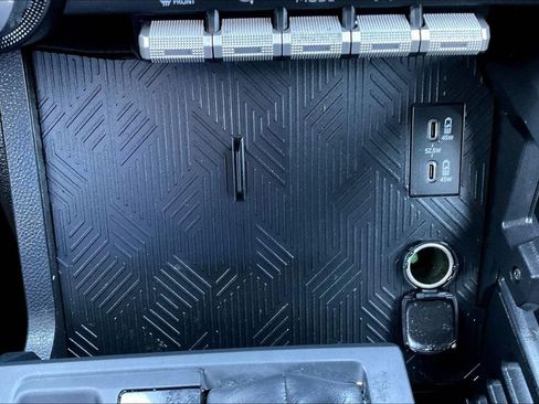 Used 2024 Toyota Tacoma SR image 26