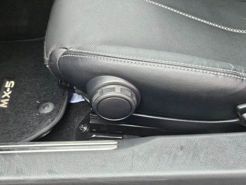 Used 2023 MAZDA MX-5 Miata Grand Touring image 21