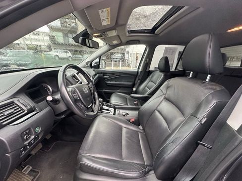 Used 2018 Honda Ridgeline RTL-E image 9