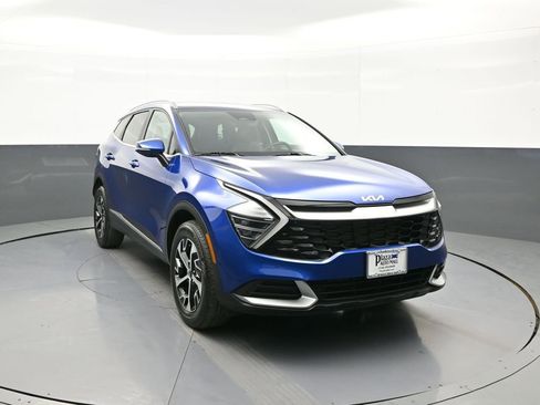 Certified 2024 Kia Sportage EX AWD/4WD image 3