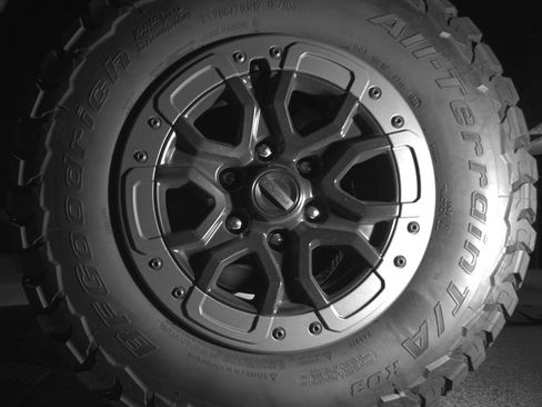 Used 2025 Ford Ranger Raptor AWD/4WD image 13