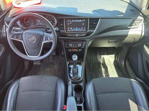 Certified 2021 Buick Encore Preferred FWD image 17