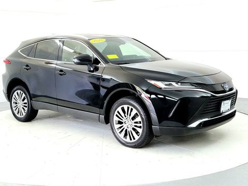 Used 2021 Toyota Venza XLE w/ Softex Package AWD/4WD image 7