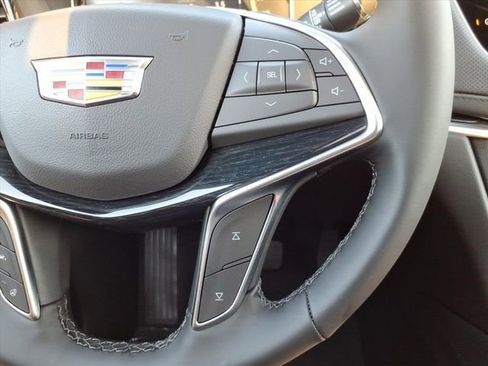 New 2025 Cadillac XT5 Premium Luxury image 35