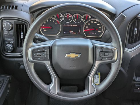 Used 2022 Chevrolet Silverado 2500 Custom w/ Custom Value Package image 24