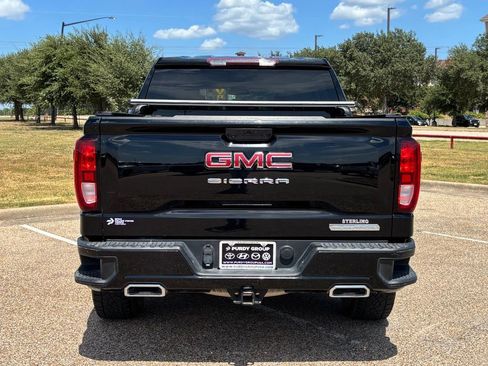 Used 2023 GMC Sierra 1500 Elevation w/ X31 Off-Road Package AWD/4WD image 6