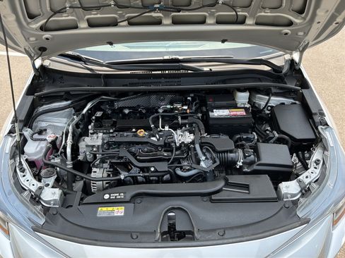 Used 2023 Toyota Corolla LE w/ LE Convenience Package FWD image 33