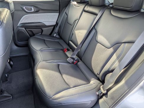 New 2026 Jeep Compass Latitude image 26