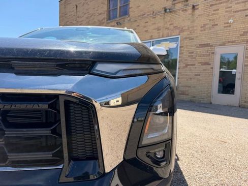 Used 2025 Chevrolet Equinox ACTIV w/ Safety and Technology Package FWD image 58
