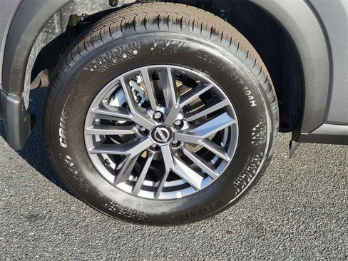 New 2026 Nissan Rogue S image 3