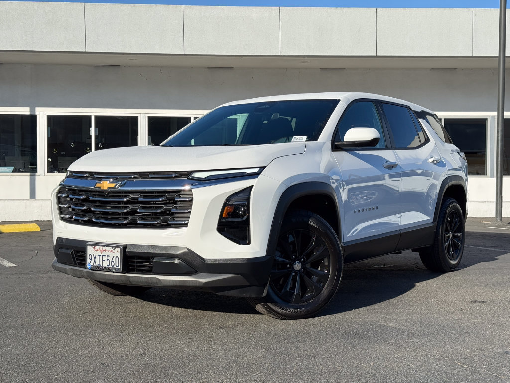 Used 2026 Chevrolet Equinox LT AWD/4WD image 2
