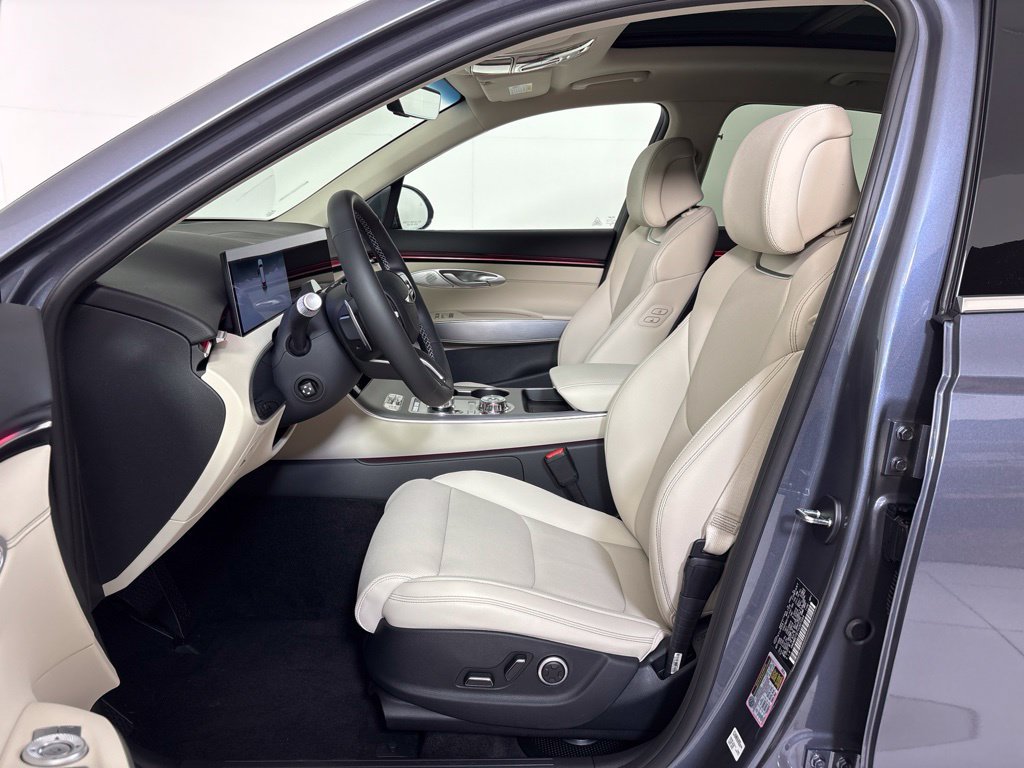 New 2027 Genesis GV70 2.5T Select AWD/4WD image 14